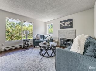 4411 216th St SW APT B, Mountlake Terrace, WA 98043