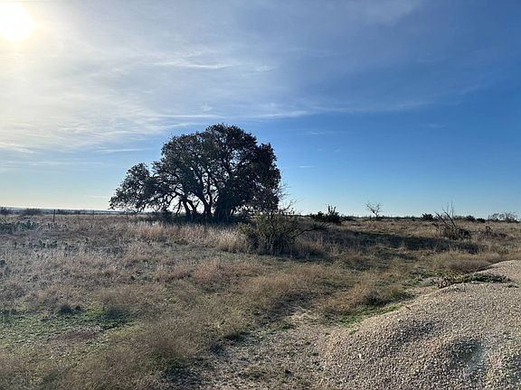 3rd image of 6050 N Us Highway 377