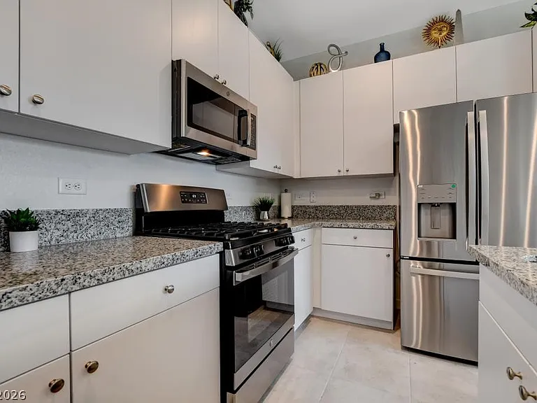 4307 Vantage Ridge Ave — Photo 3