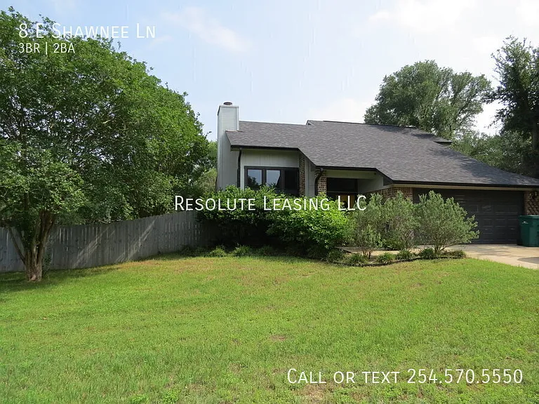 8 E Shawnee Ln — Photo 2