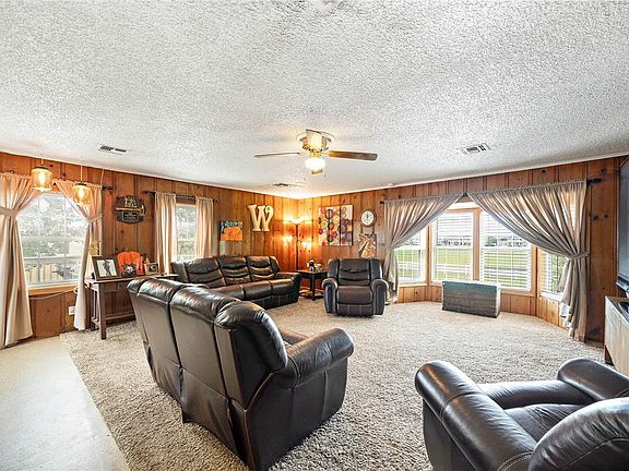 4th image of 1924 Sydnor Ln