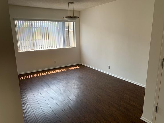 Spacious Dining Room