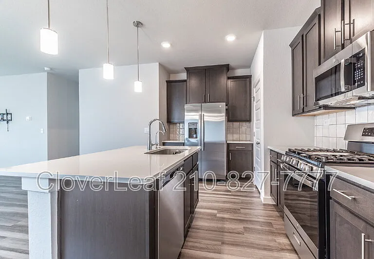 14751 Sweet Clover — Photo 14
