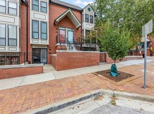 451 W 10th St, Kansas City, MO 64105