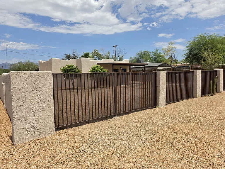 3901 E Montecito St — Photo 15