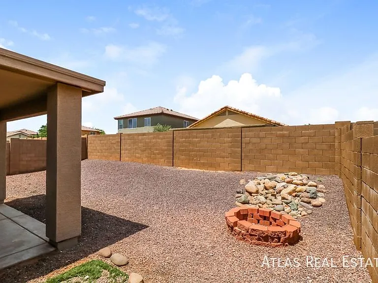 12038 W Corrine Dr — Photo 15