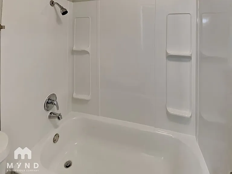 717 Timberoaks Dr — Photo 16