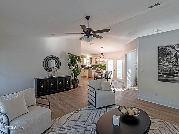 4th image of 4774 DOGWOOD Street