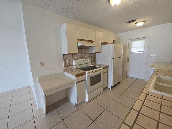 2nd image of 151 Winter Ridge Dr