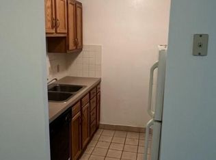 2835 Mayfield Rd #201, Cleveland, OH 44118