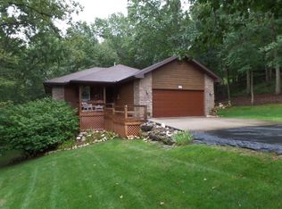 562 Canyon Forest Cir, Kimberling City, MO 65686