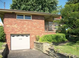 109 Circle Dr, Elizabeth, PA