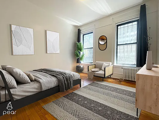 Rented by Pear NYC LLC | media 2