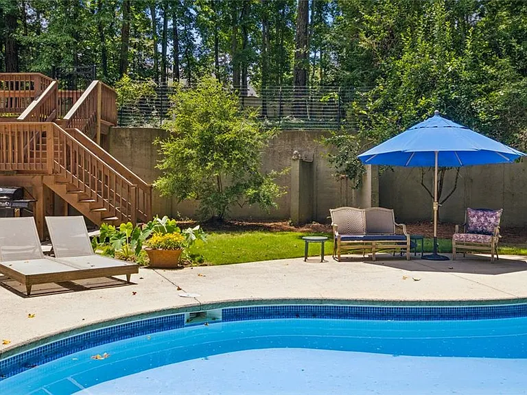 210 Willow Lake Cv — Photo 62