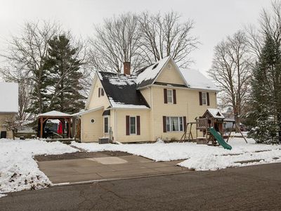 605 Riverside Dr, Portland, MI, 48875