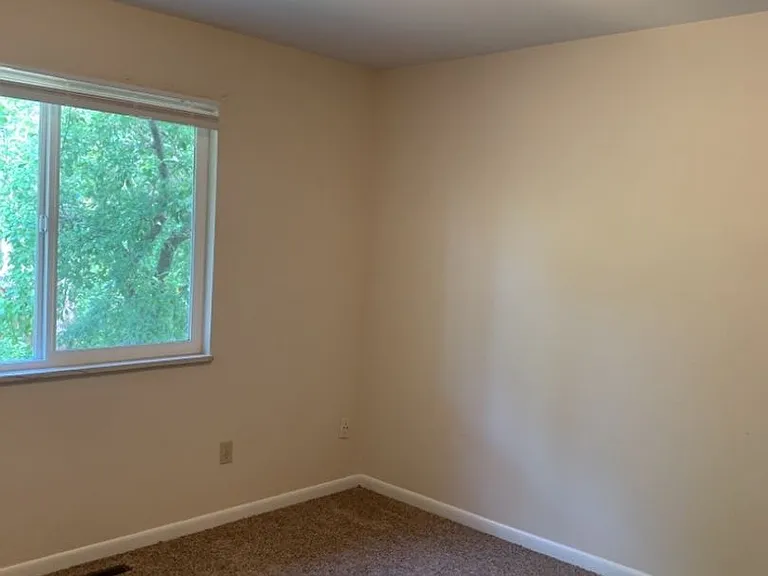 320 Del Clair Rd — Photo 12