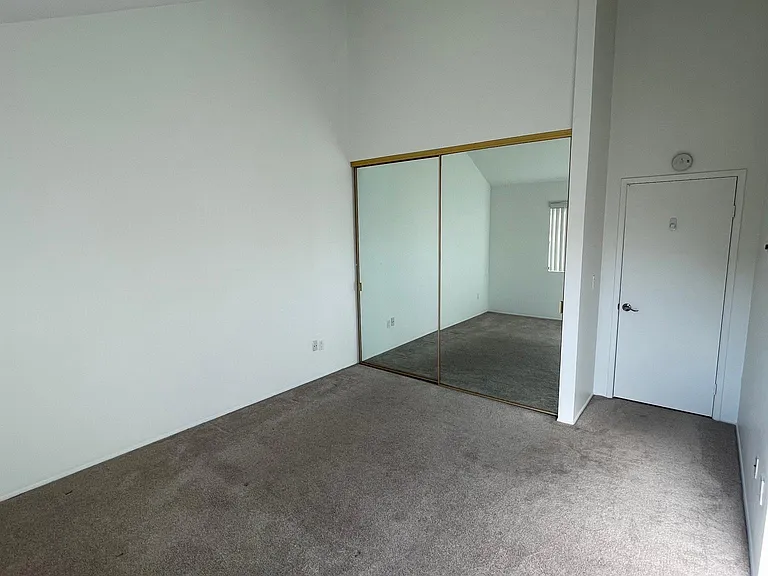 9535 Easter Way #8 — Photo 34