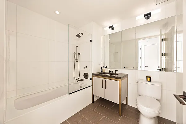 Bathroom, photo 3