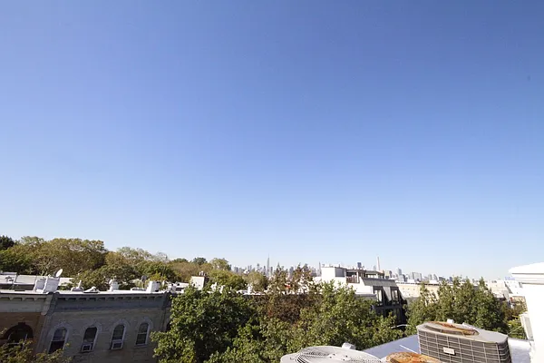 Rented by Nooklyn NYC LLC | media 36