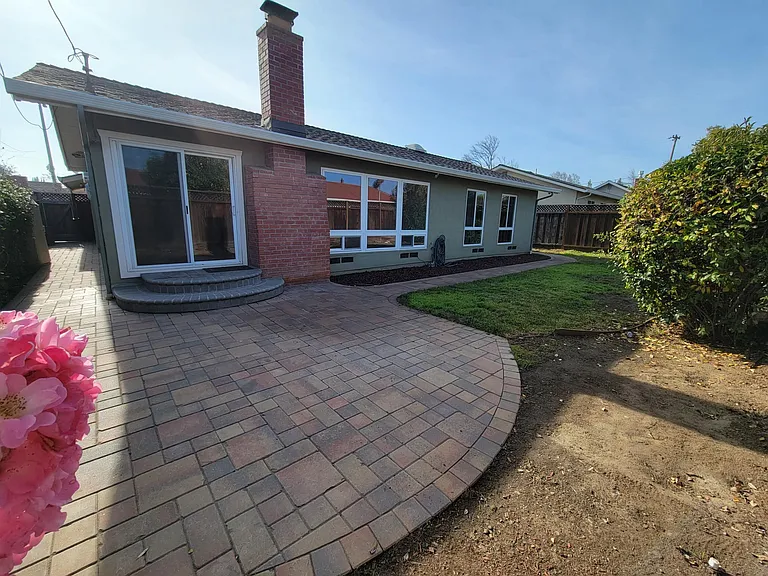 1013 Tulip Dr — Photo 16