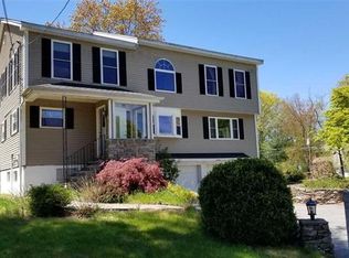 2 Hanson Ave, Salem, NH 03079