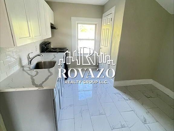 2nd image of 10 Columbia Ave Floor 3