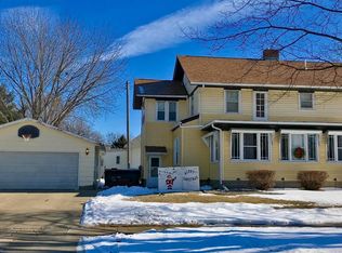 17 4th St NE, Le Mars, IA 51031