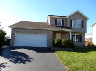 626 Wild Indigo Ave, Romeoville, IL 60446