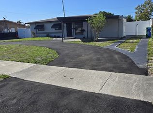3970 NW 171st Ter, Miami Gardens, FL 33055