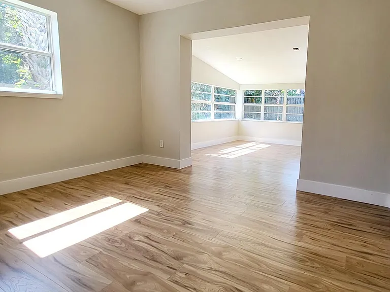 1660 Vernon Dicks Dr — Photo 16