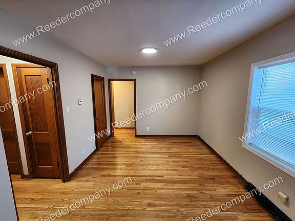 5th image of 7241 Ontario Ave
