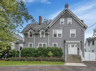 2026 Lake End Rd, Merrick, NY 11566