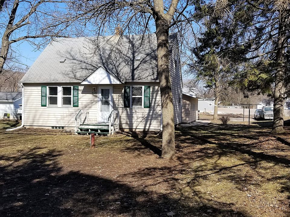 1st image of N1686 815th St