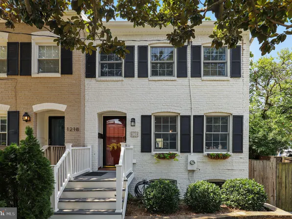 1220 Portner Rd, Alexandria, VA 22314