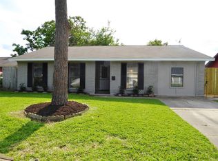 12902 Southspring Dr, Houston, TX 77047
