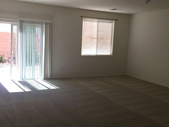 3rd image of 6683 Prairie Dusk Dr