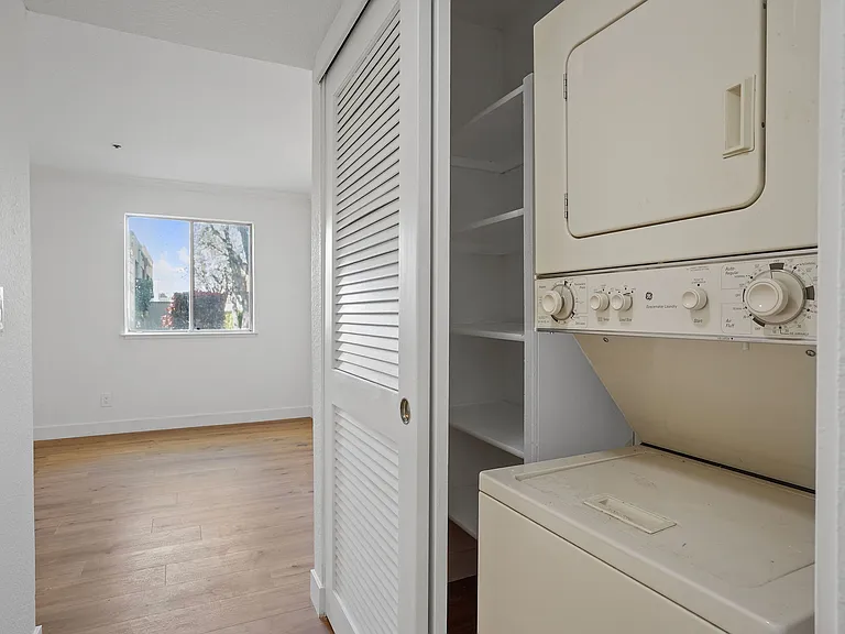 1019 Dornajo Way #114 — Photo 14