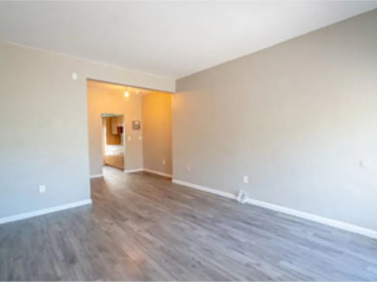 710 Meridian Ave #6 — Photo 2