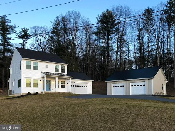 108 Autumn Cir, Port Matilda, PA 16870