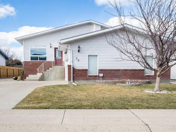 79 S Schneider Cres SE, Medicine Hat, AB T1B 4G1