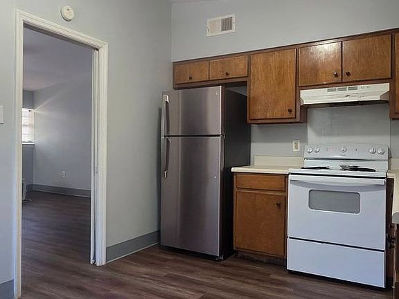 4th image of 1974 S Riverview Cir