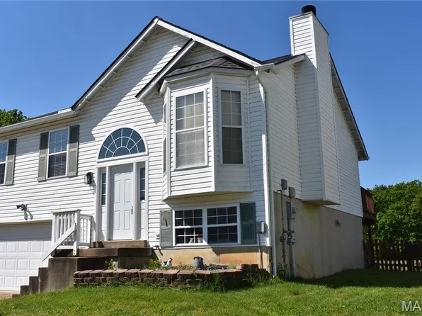 2476 Waterfront Dr, Imperial, MO 63052