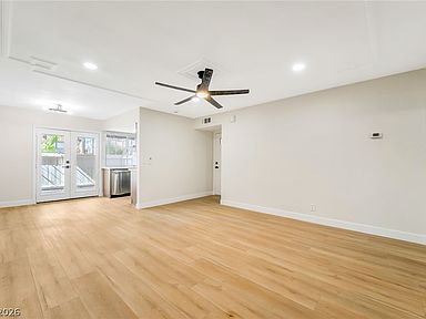 1405 Vegas Valley Dr APT 51, Winchester, NV 89169, photo 5