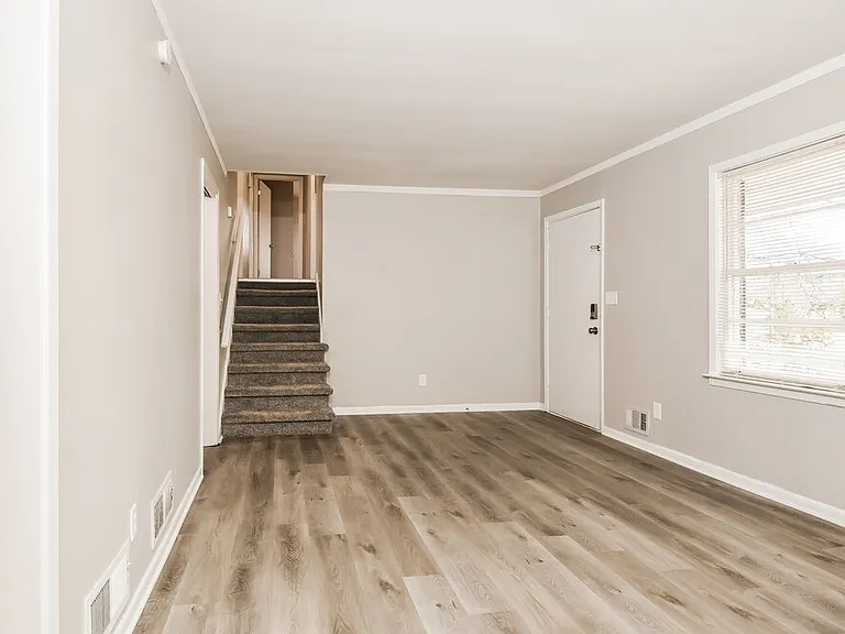 2500 Pine Branch Way — Photo 5