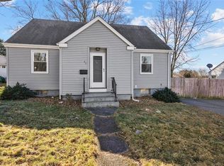 25 Warren Ave, Tiverton, RI 02878