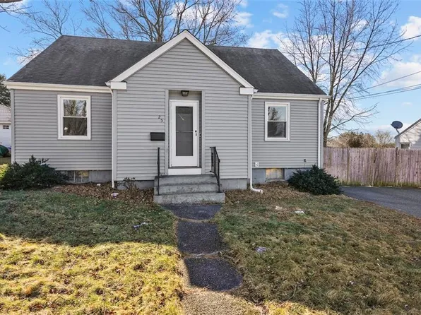 25 Warren Ave, Tiverton, RI 02878