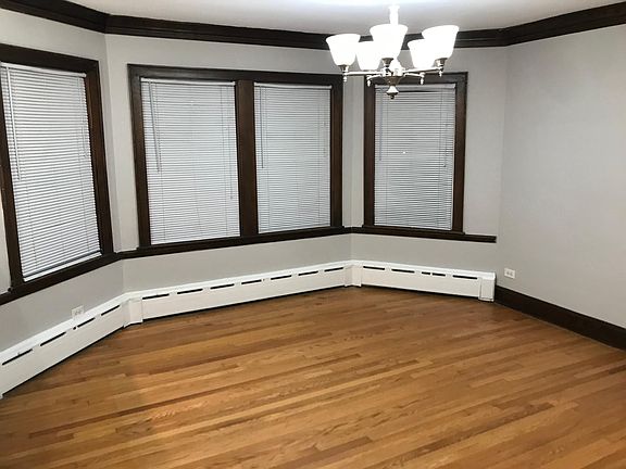 2nd image of 5901 N Navarre Ave #1