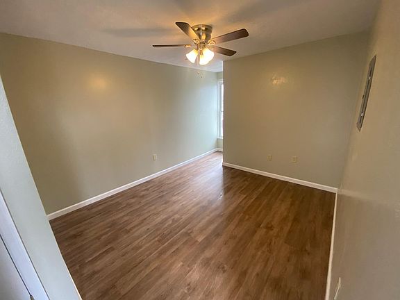 3rd image of 214 W Carr St #1