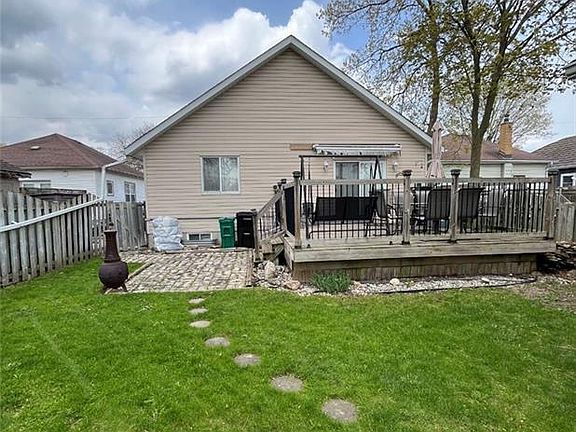 2nd image of 13 Stanley St