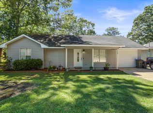 137 Short St, Richland, MS 39218